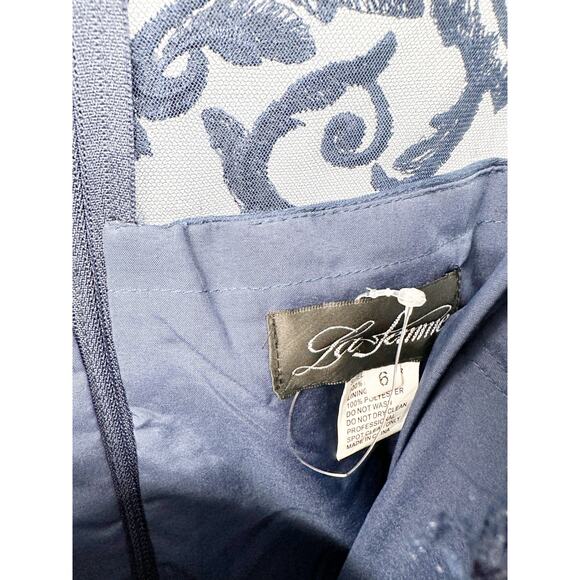 La Femme 27951 Navy Floral Gown Modest Cap Sleeve Size 6 - Picture 4 of 6